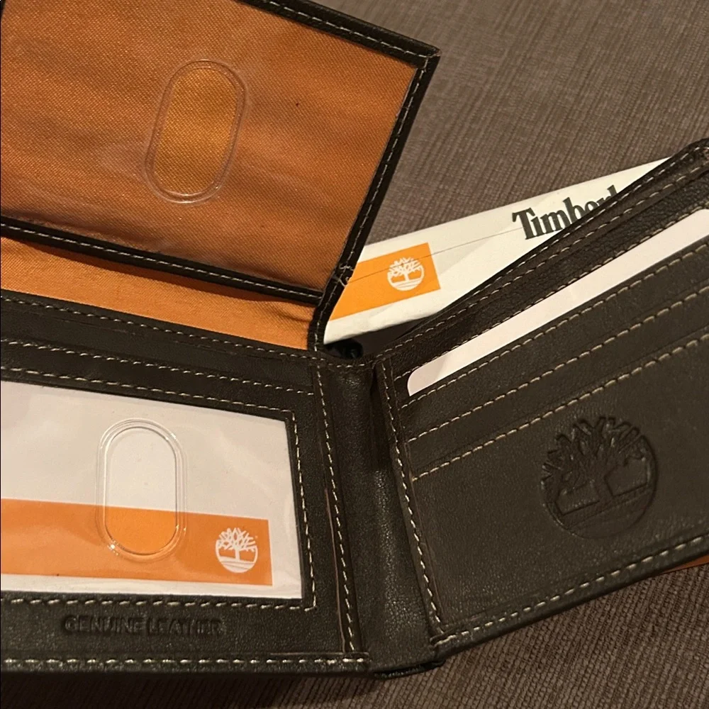 TIMBERLAND Men's Genuine Leather Passcase Wallet Extra Capacity Slimfold NEW